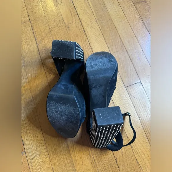 70s Inspired Jeffrey Campbell Yulia Studded Platform Pumps