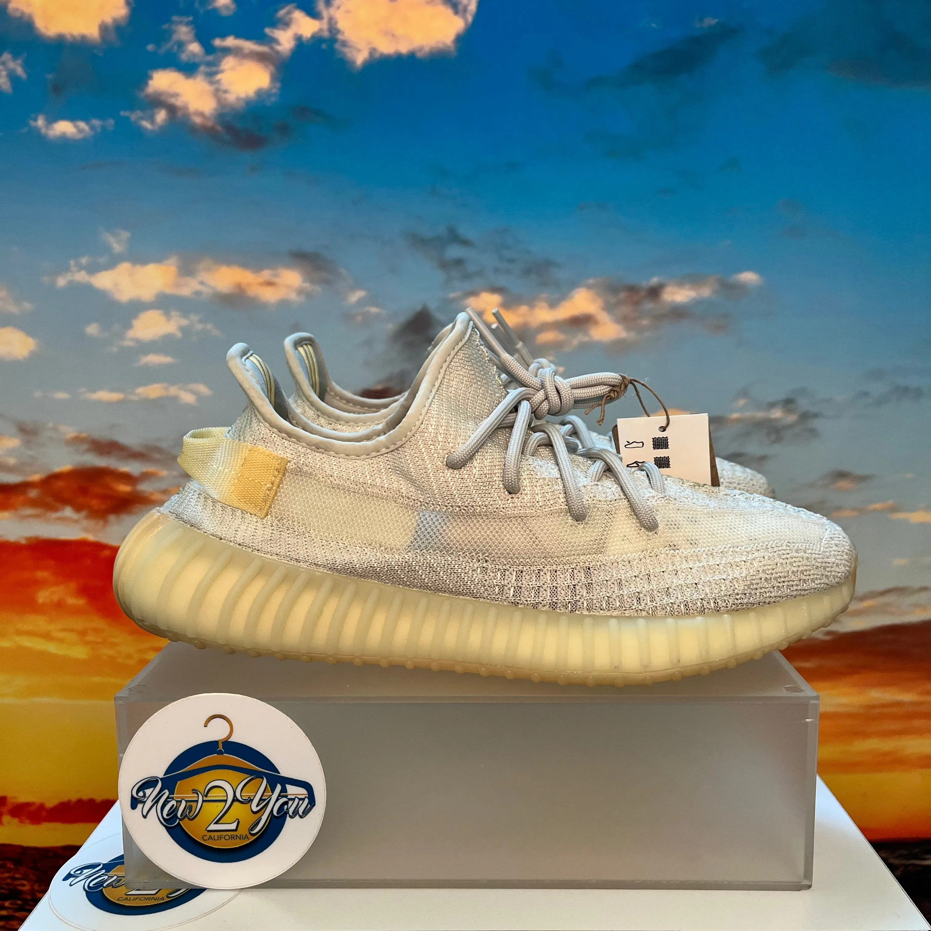 Adidas Yeezy Boost 350 V2 Light