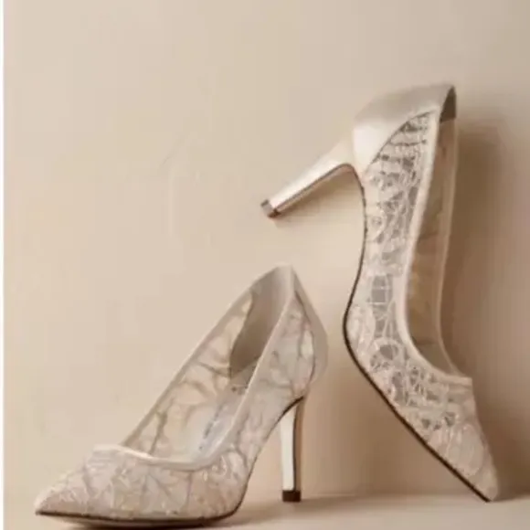 Adrianna Papell Women's Hazel Silver Lace Ivory Satin New in Box