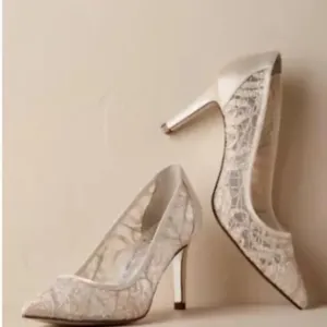 Adrianna Papell Women's Hazel Silver Lace Ivory Satin New in Box