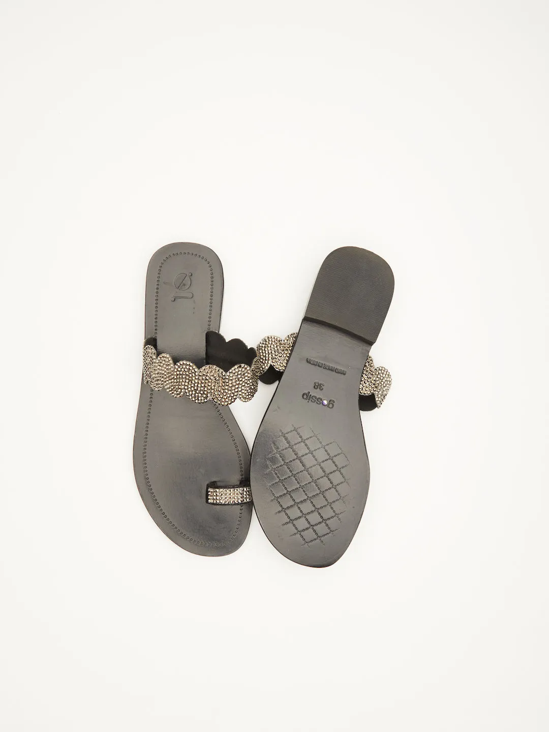AHEAD OF THE CURVE FLATS