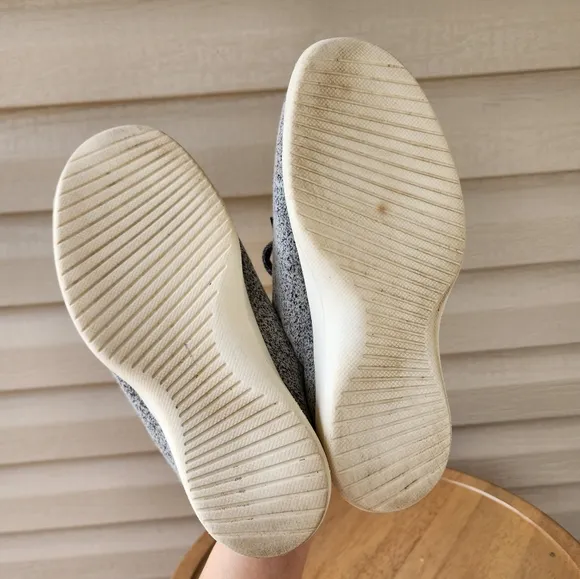 Allbirds women's wool runners light gray sneakers
