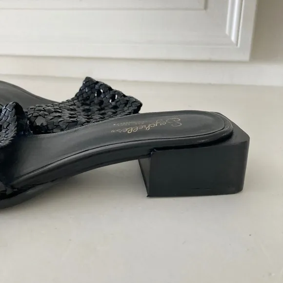 Anthropologie Seychelles Woven Black Leather Low Heels Sz 8