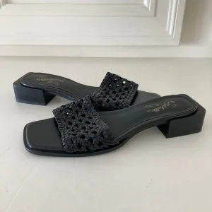 Anthropologie Seychelles Woven Black Leather Low Heels Sz 8
