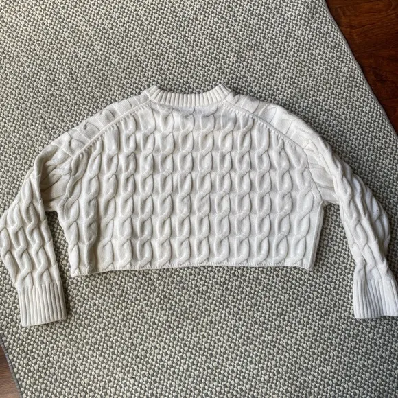 Aritzia Babaton 100% Wool Cropped Cableknit Sweater