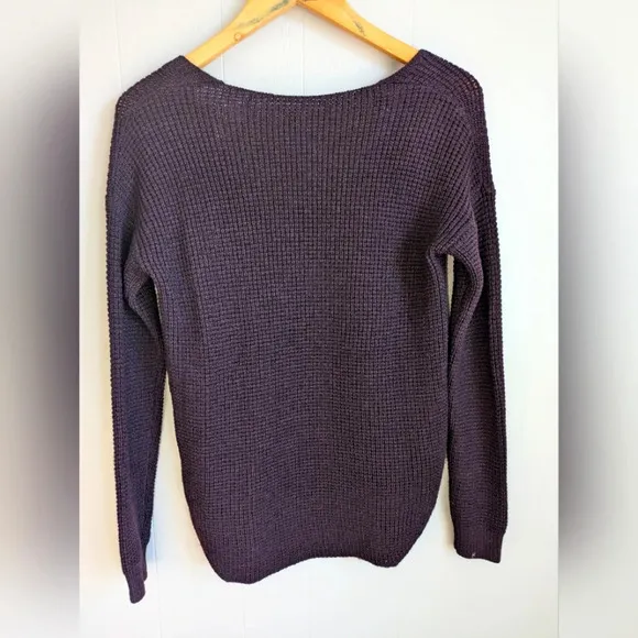 Aritzia Wilfred Free Wolter Wool Knit Vneck Sweater in Plum size XXS Fall Cozy