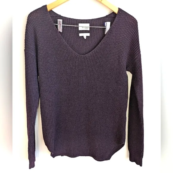 Aritzia Wilfred Free Wolter Wool Knit Vneck Sweater in Plum size XXS Fall Cozy