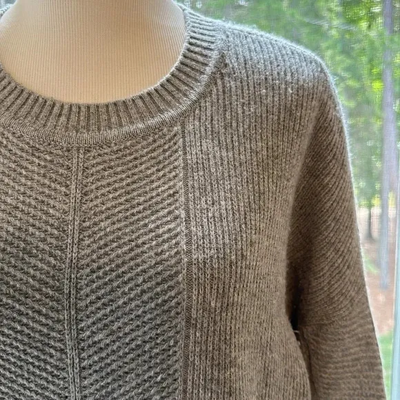 ATHLETA Wool/Cashmere Habitat Sweater, Grey Heather, Small, VGUC
