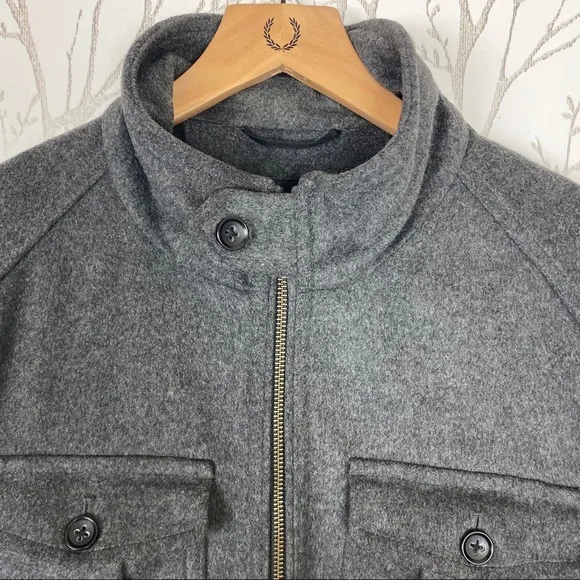 BANANA REPUBLIC Gray Wool Car Coat Medium 4 Pocket Zip-Up Winter Pea Coat