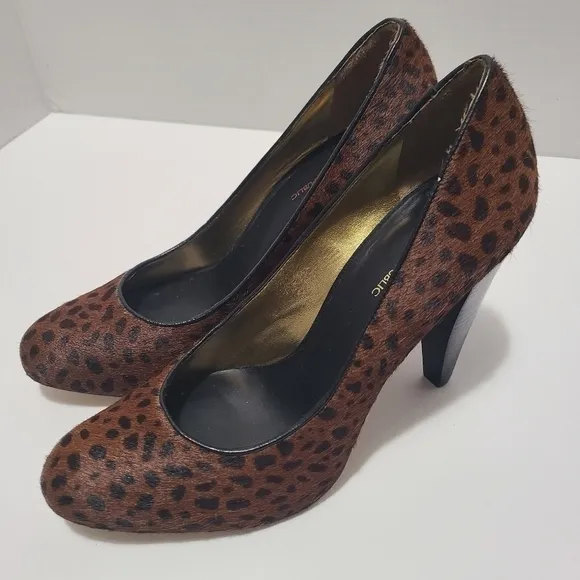 Banana Republic Spotted Leopard Print Heels‎ Size 7.5 fits more like a 7