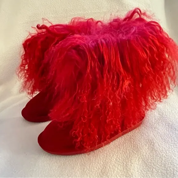Bearpaw Boo Red Furry Boots