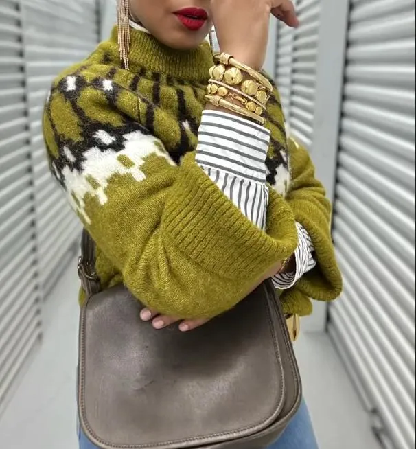 Chic cozy wool sweater