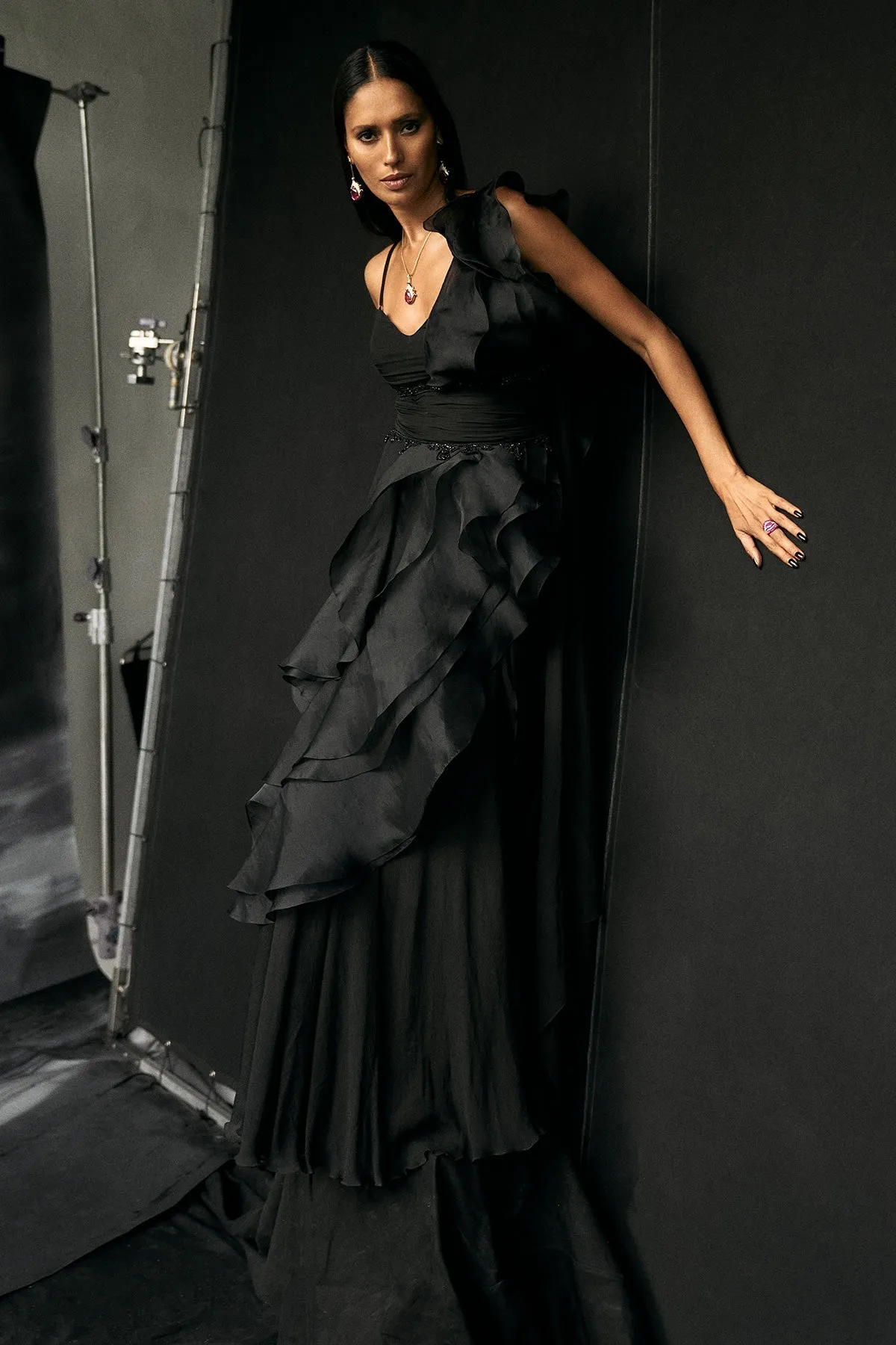 CHIC SAREE GOWN SET