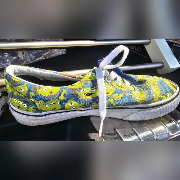 Disney Van's Pixar Toy Story Child Size Sneakers Size 4