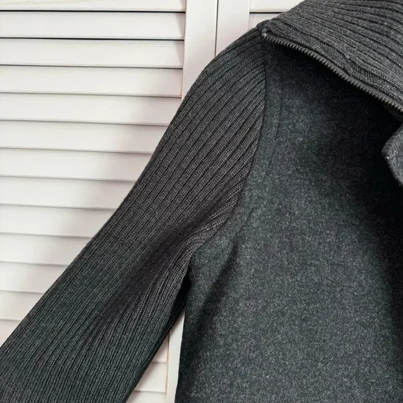 Eileen Fisher Women’s Wool Charcoal Jacket Sweater Ribbed Sleeves Size Small