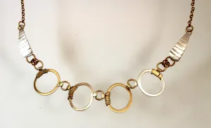 Elegant Links Necklace.