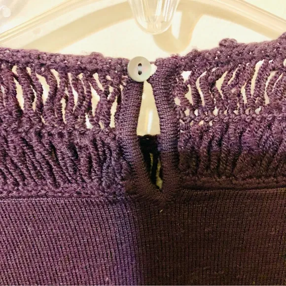 Elie Tahari 100% Extra Fine Merino Wool Women’s Sweater-Dark Purple/Plum-Large
