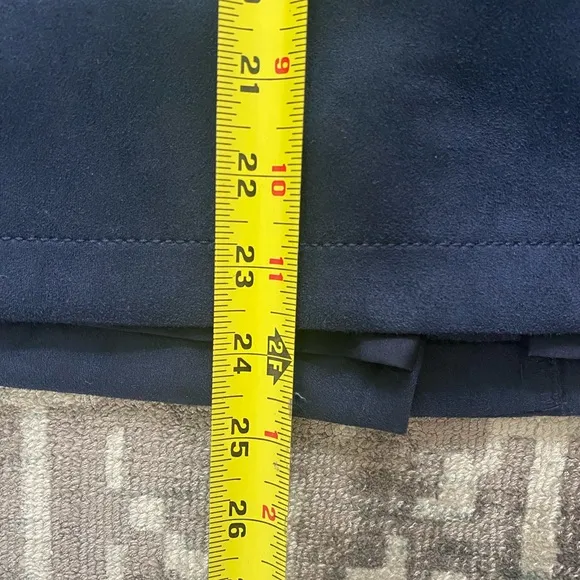 EUC Ann Taylor Loft 8 navy pencil skirt, pockets, faux suede, lined, back slit