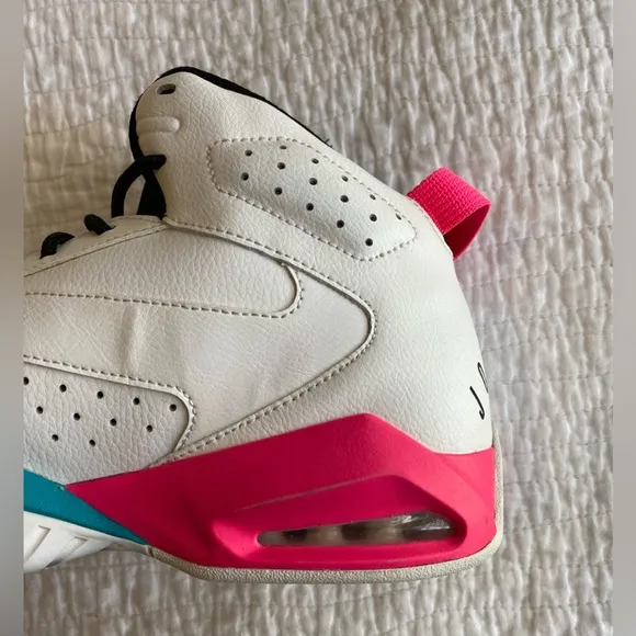 EUC Jordan Lift Off South Beach “White Turbo Green” (AR4430 105) Size 9.5