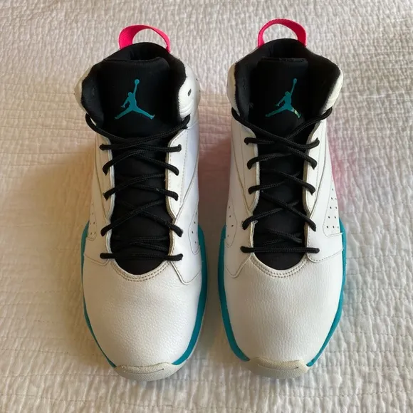 EUC Jordan Lift Off South Beach “White Turbo Green” (AR4430 105) Size 9.5