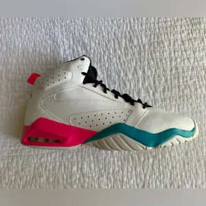 EUC Jordan Lift Off South Beach “White Turbo Green” (AR4430 105) Size 9.5