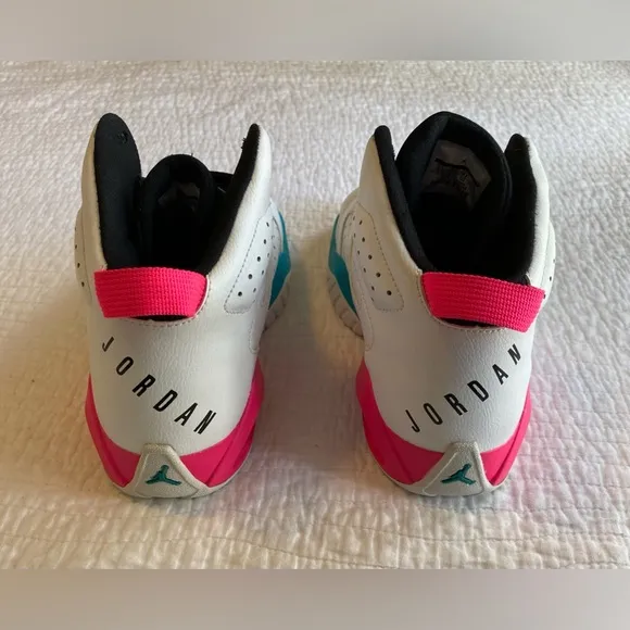 EUC Jordan Lift Off South Beach “White Turbo Green” (AR4430 105) Size 9.5