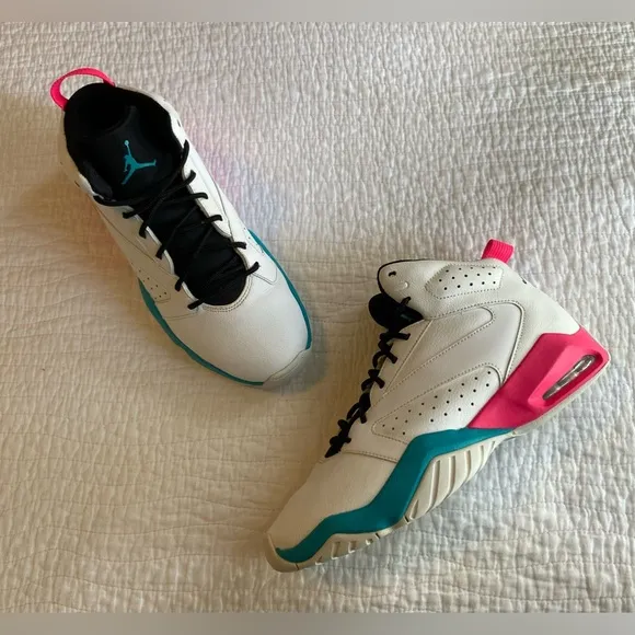 EUC Jordan Lift Off South Beach “White Turbo Green” (AR4430 105) Size 9.5