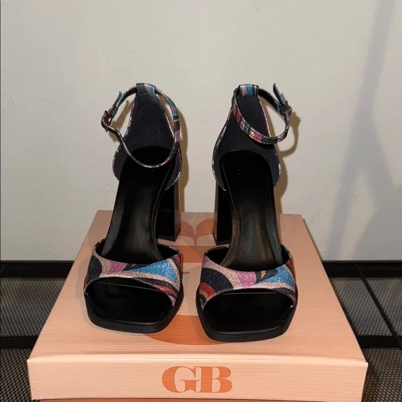 GB Role Model Multicolor Heels
