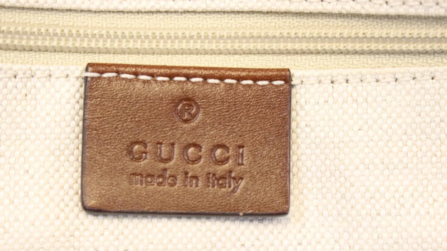 GUCCI Sukey GG Canvas Medium Tote Bag