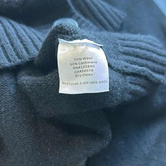 INTERMIX Grethel Wool Cashmere Cardigan Black Sweater Crop Sz P XS