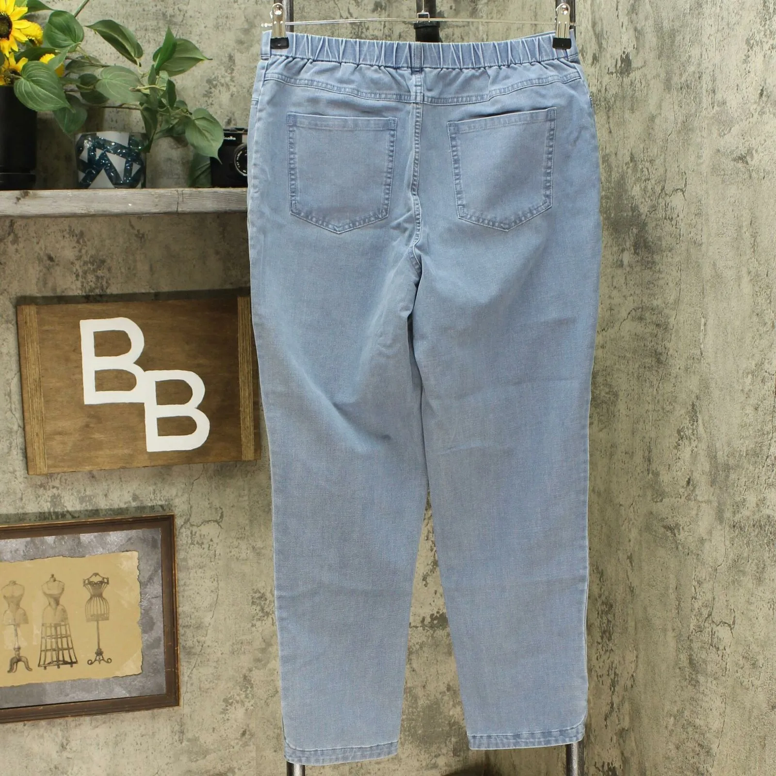 Isaac Mizrahi Live! Women's 24/7 Denim Pull-On Jeans Light Indigo 10