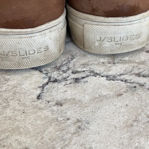 J slide fur lined boots
