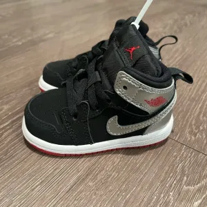 Jordan 1 Mid Johnny Kilroy