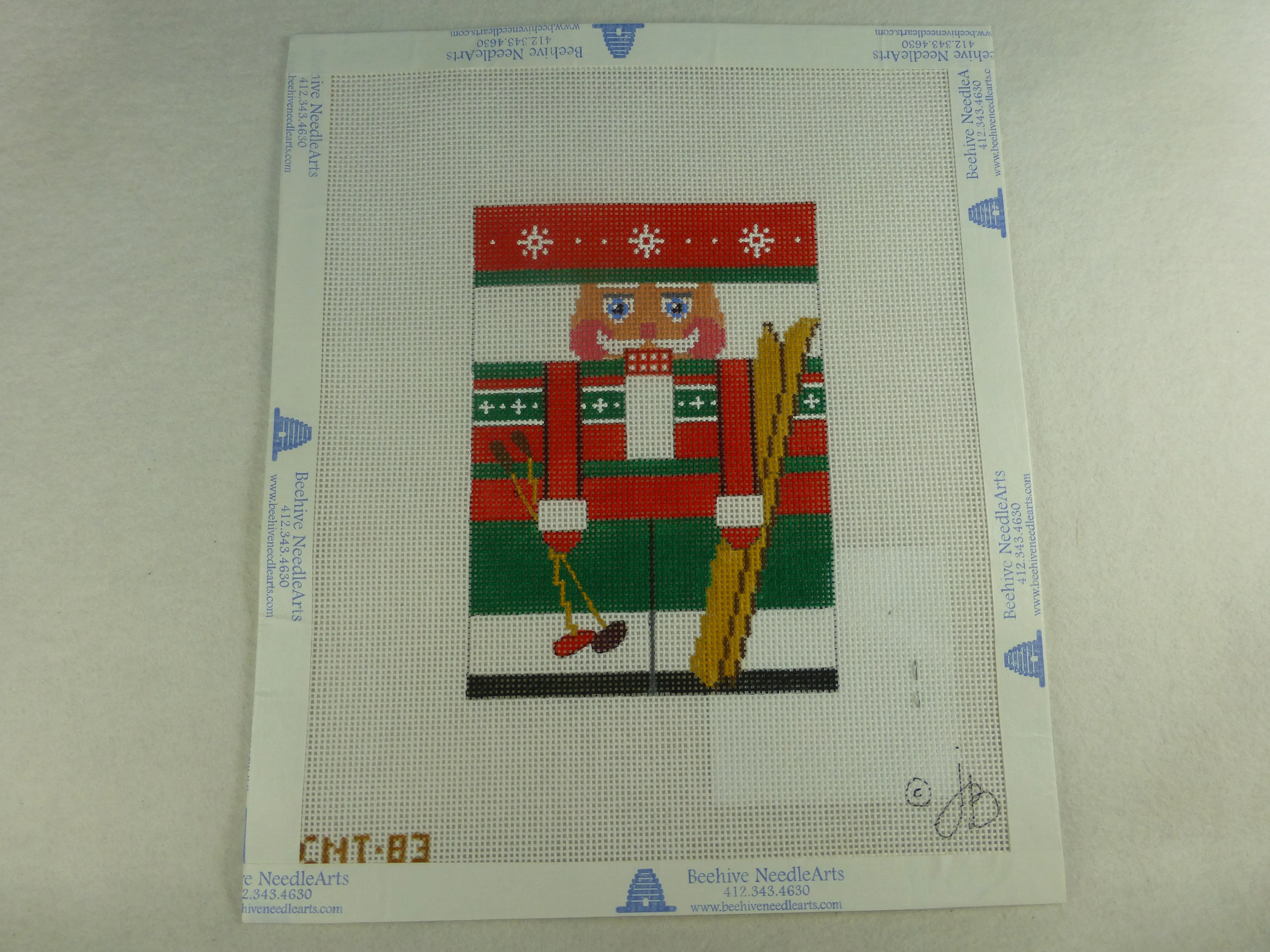Julia's Needleworks CNT83 Skier Santa