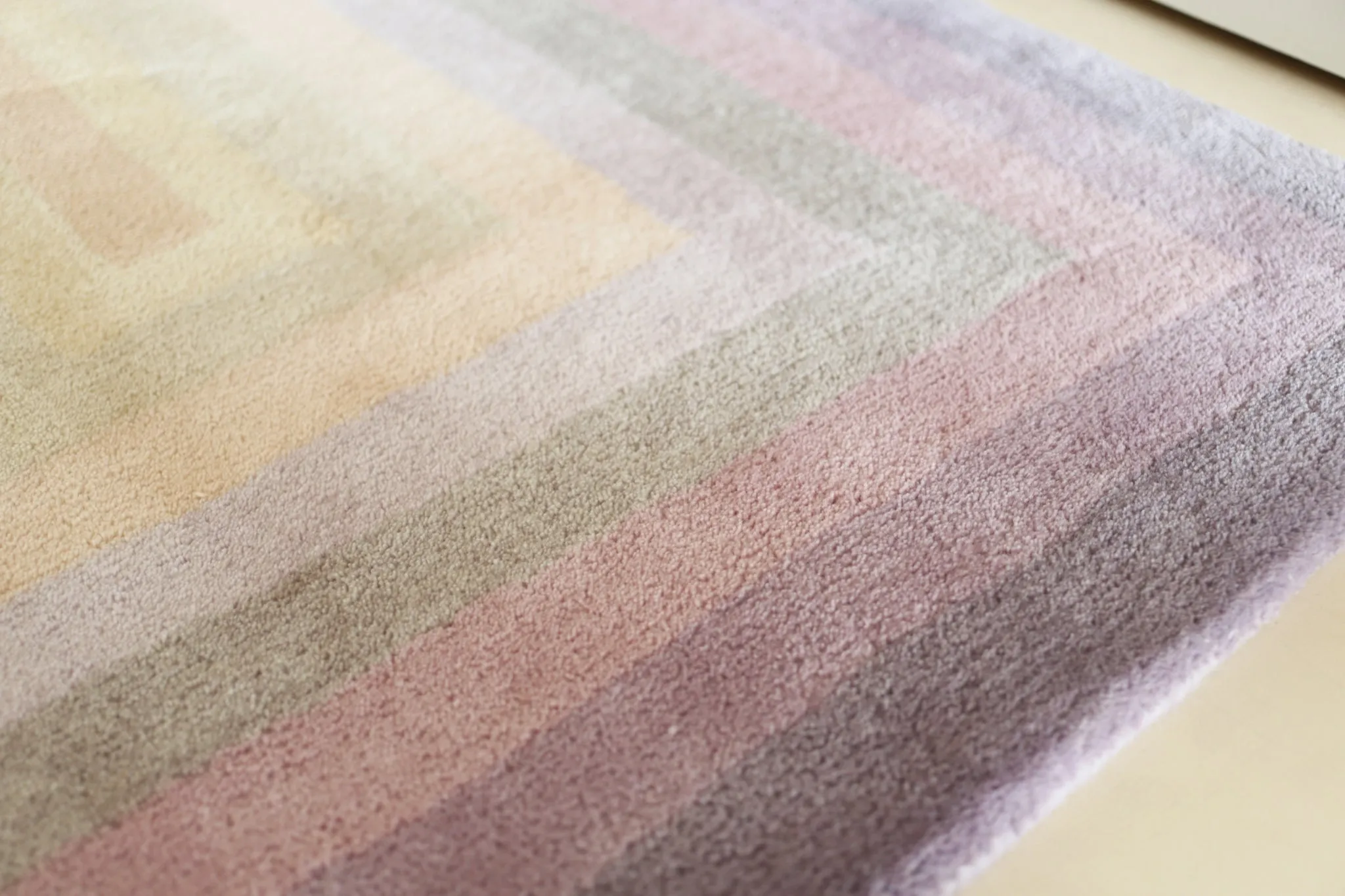 Laguna Rug (Lilac Handtufted)