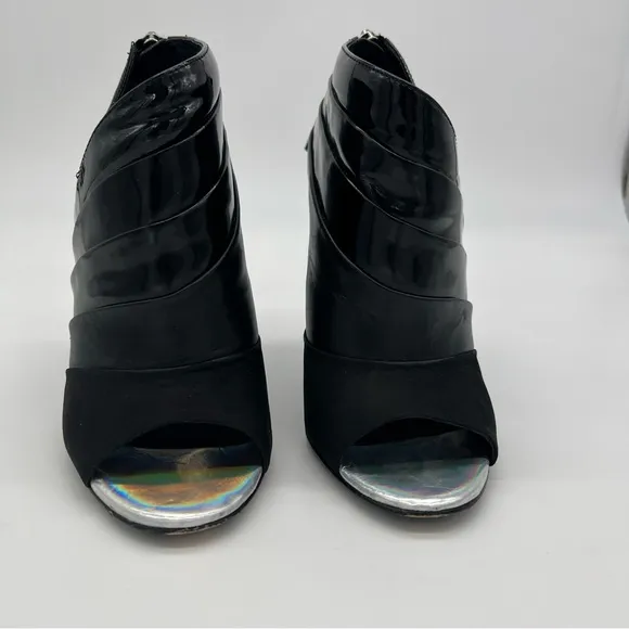 L.A.M.B Black Leather Peeptoe Booties Silver Stiletto Heels Size 6.5