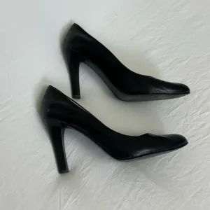 Lauren Ralph Lauren Black Leather Almond Toe Heels Size 8 Classic Designer Retro