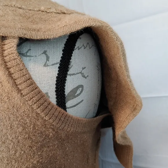 Leifsdottir at Anthropologie Camel Color Cozy Alpaca 2 Pocket Sweater Vest Sz M