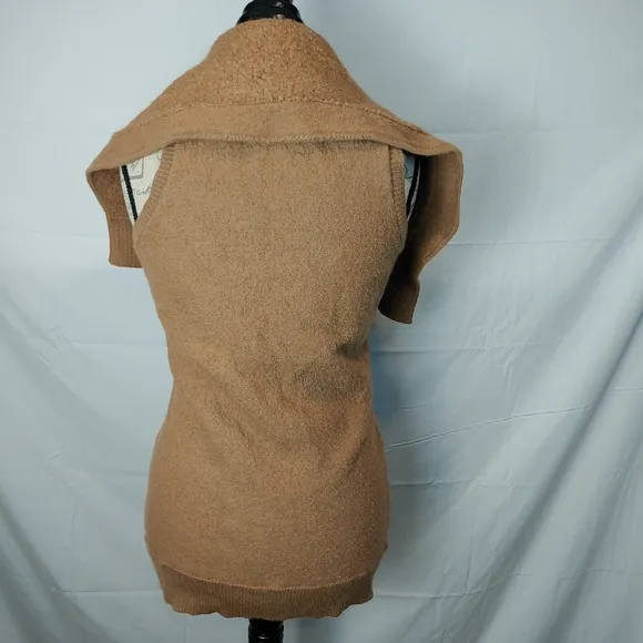 Leifsdottir at Anthropologie Camel Color Cozy Alpaca 2 Pocket Sweater Vest Sz M