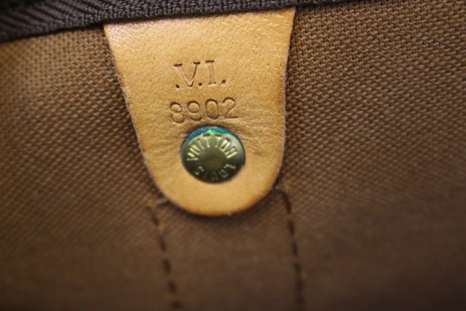 LOUIS VUITTON Monogram Canvas Brown Keepall 60 Bandouliere Travel Bag