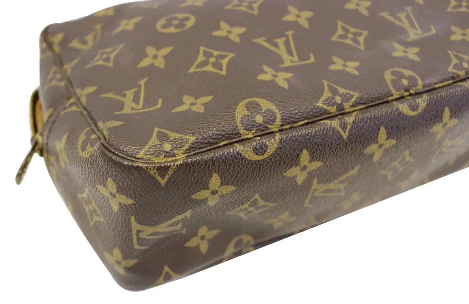 LOUIS VUITTON Monogram Canvas Trousse Toilette 28 Clutch
