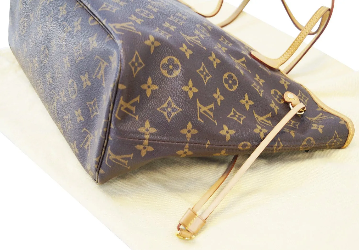 LOUIS VUITTON Monogram Neverfull MM Shoulder Bag