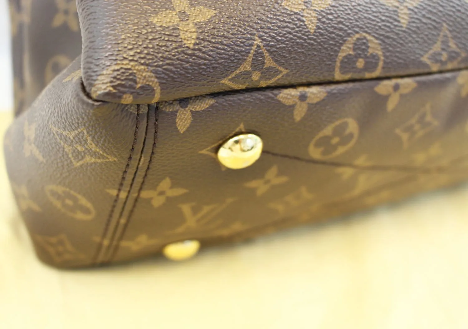 LOUIS VUITTON Safran Monogram Canvas Pallas 2Way Shoulder Bag
