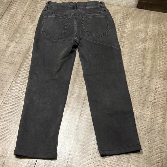 Madewell Cali Demi-Boot Jeans in Bellspring Wash: Button-Front Edition like new!