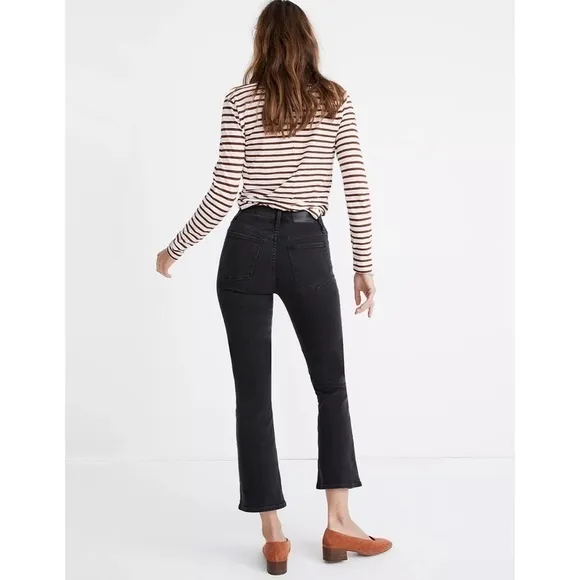 Madewell Cali Demi-Boot Jeans in Bellspring Wash: Button-Front Edition Size 23.
