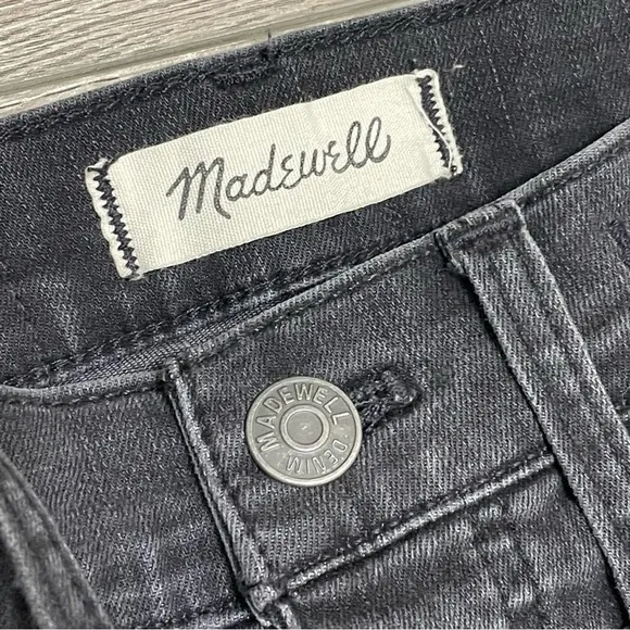 Madewell Cali Demi-Boot Jeans in Bellspring Wash: Button-Front Edition Size 23.