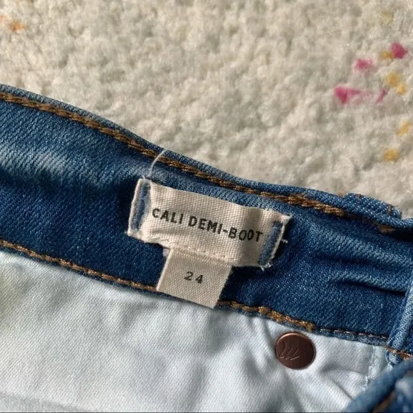 Madewell Cali Demi-Boot Jeans in Bronson Wash: Button-Front Edition sz 24