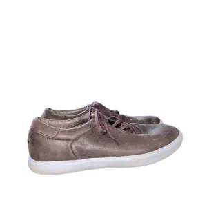 MEN'S CUATER BY Travis Mathew PHENOM LEATHER brown men’s size 10.5