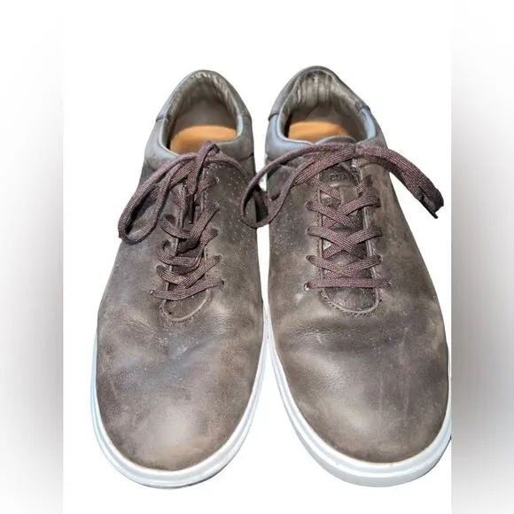 MEN'S CUATER BY Travis Mathew PHENOM LEATHER brown men’s size 10.5