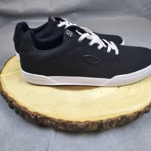Men's new Oakley jet black canvas flyer sneakers...